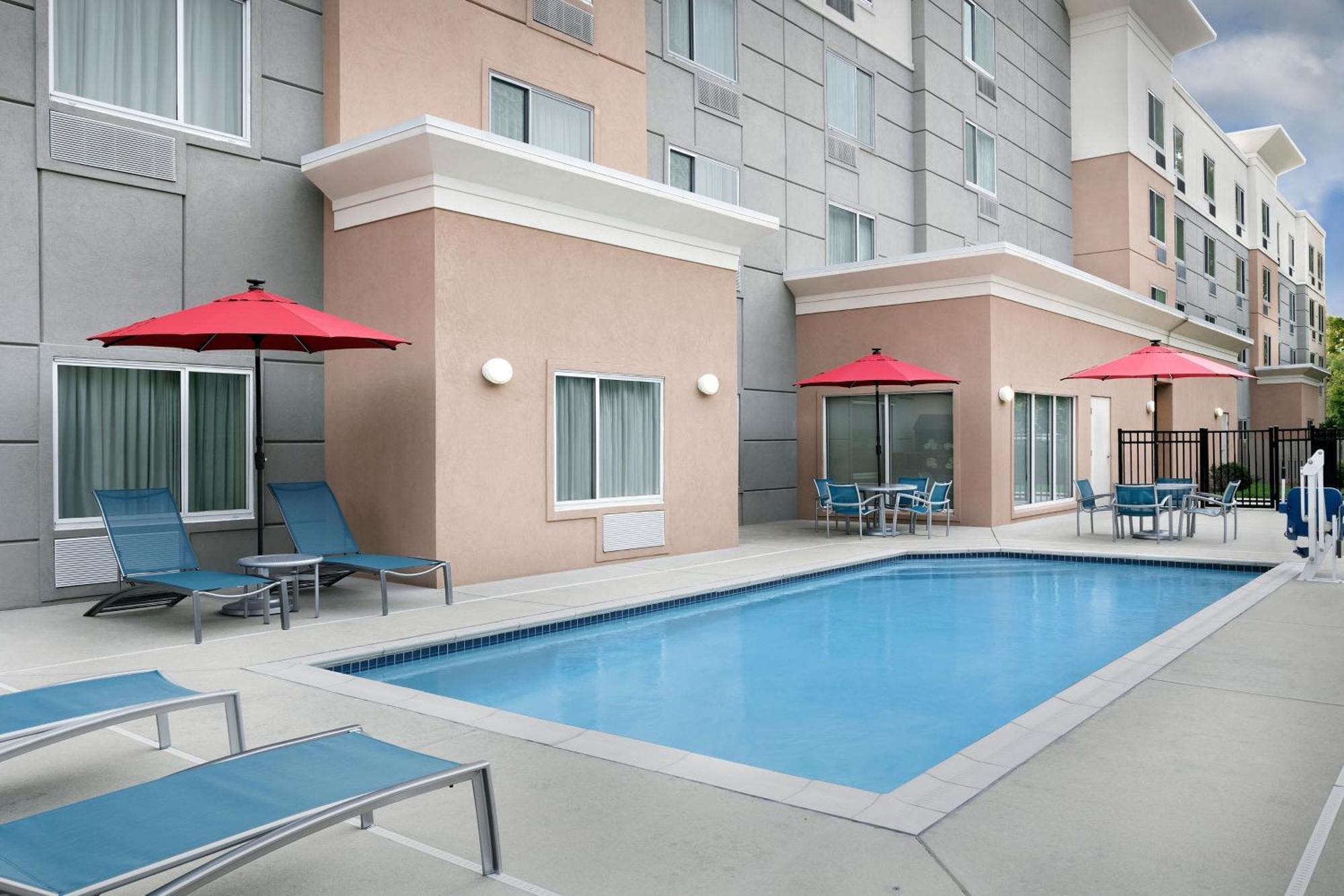 Towneplace Suites By Marriott Goldsboro Exterior photo