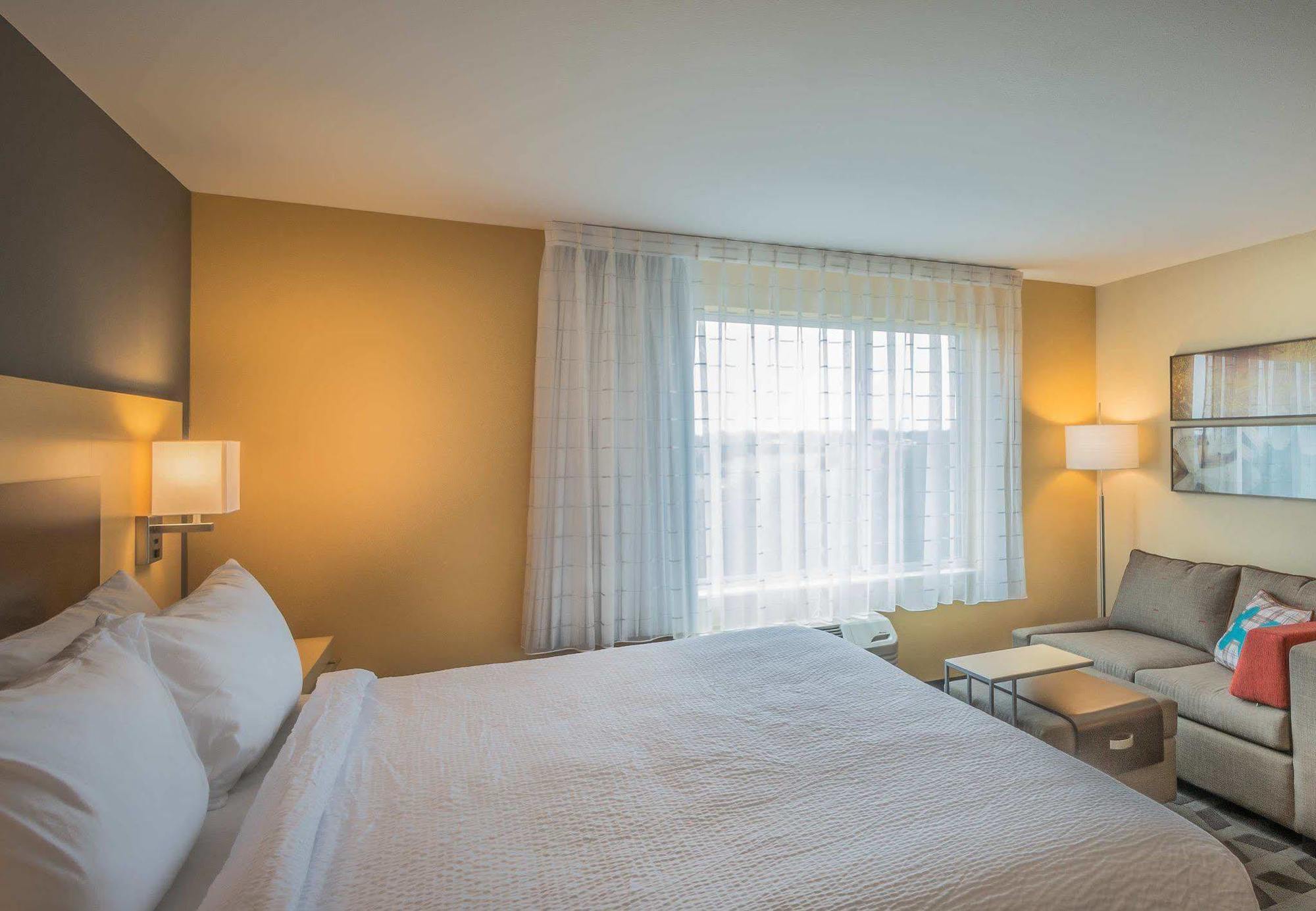 Towneplace Suites By Marriott Goldsboro Exterior photo